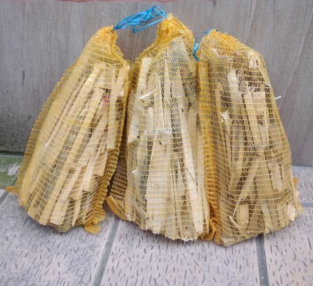 Сухи дървени разпалки (подпалки) в чували