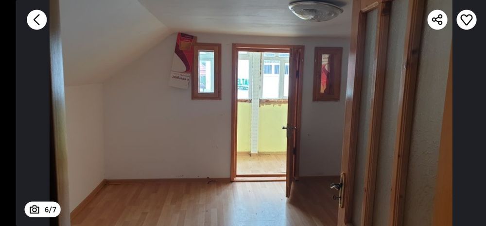 Inchiriez imobil. Garaj cu camera, baie, bucatarie deasupra.