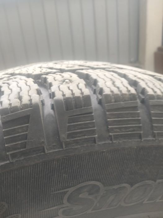 Продам шины Snow Cross 2 SUV