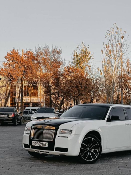 Rolls-royce sotiladi