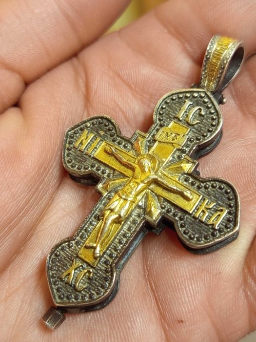 Сребърен Кръст Енколпион  Богородица Св. Константин и Елена и Михайл