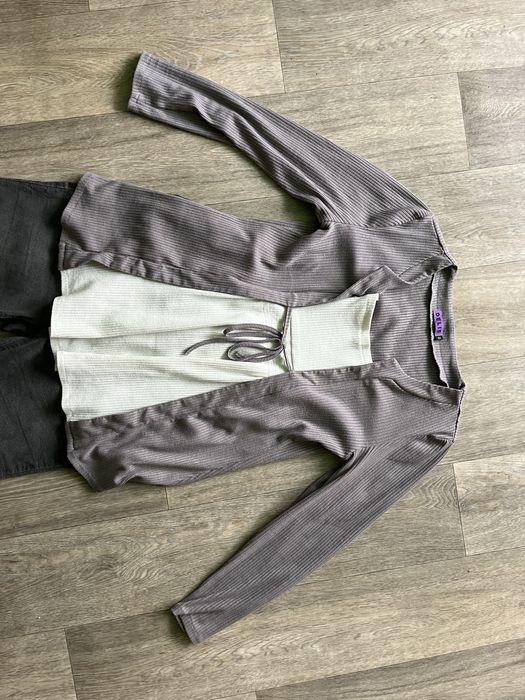 Продам джинсы и кофту для беременных