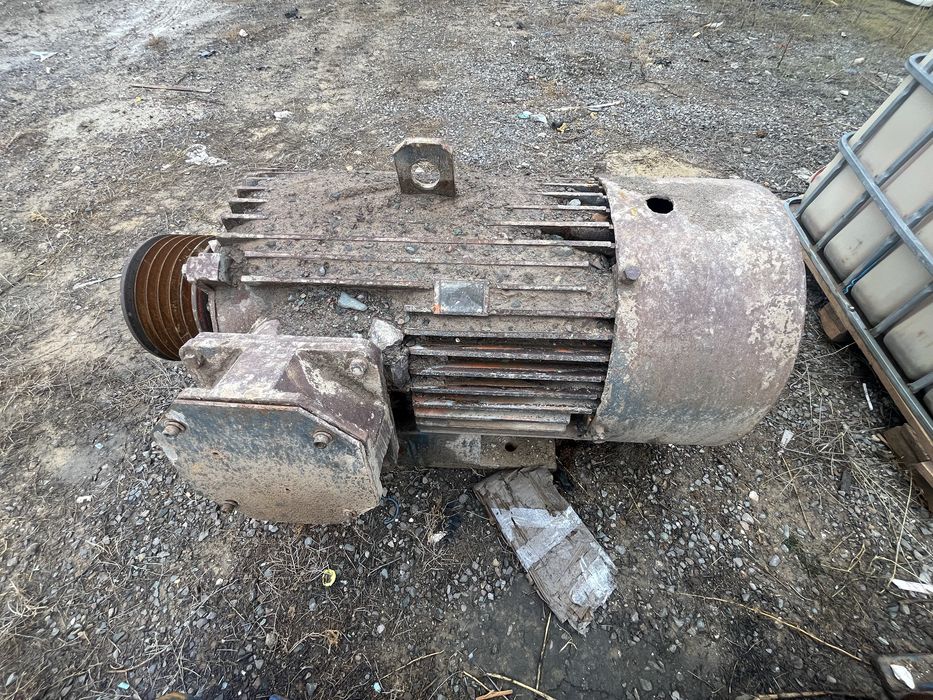 Электродвигатель