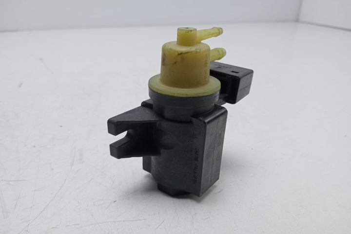 Electrovalva vacuum   A0061536628 Mercedes-Benz   seria