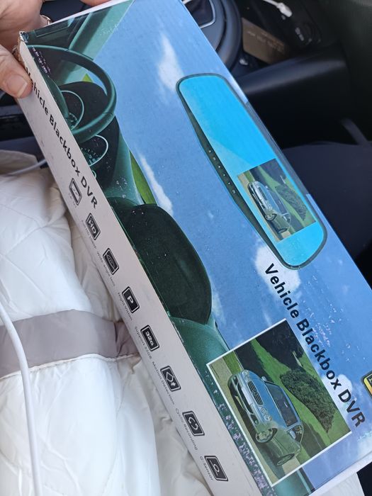 Продаётся новый видеорегистраторы 2шт