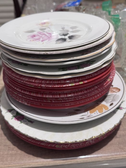 Отдам посуду. Не битое