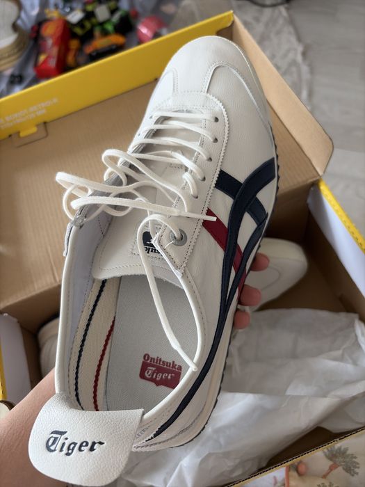 Обувь, крассовки