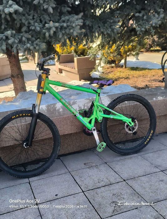 Продам двухподвес iron horse