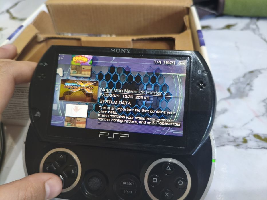 Sony PSP Go с кучей игр