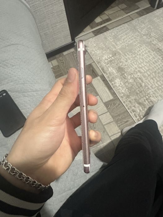 Продам айфон 7 в хорошем состоянии