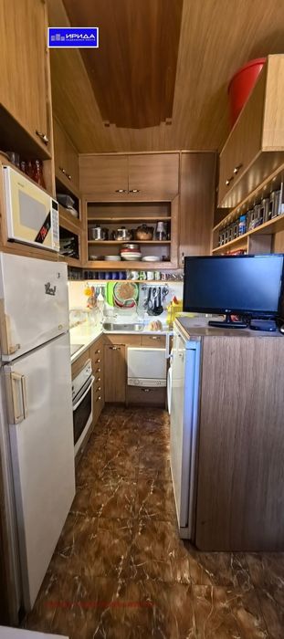 Двустаен апартамент до НДК!