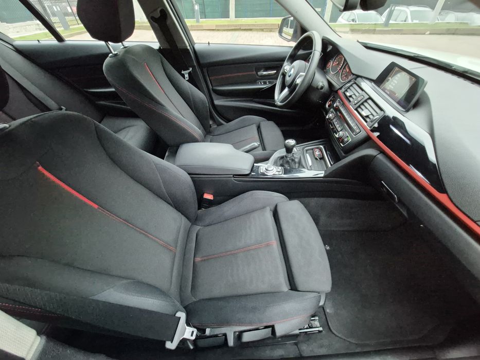 Bmw Seria 3 F30 M pachet la interior  2013 2,0 D