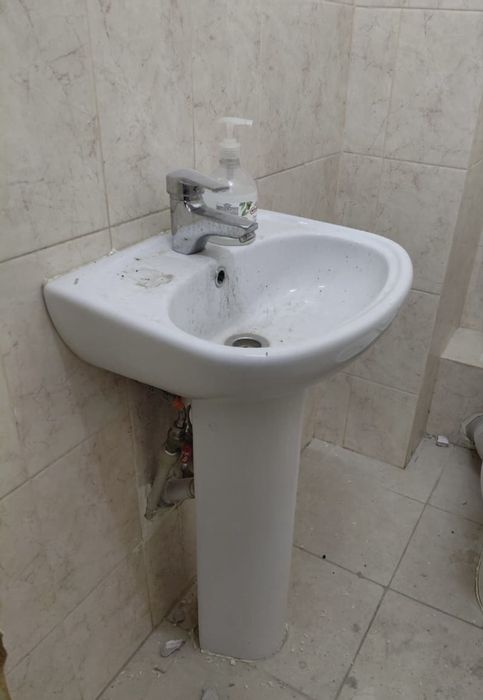 продам унитаз, раквину б/у