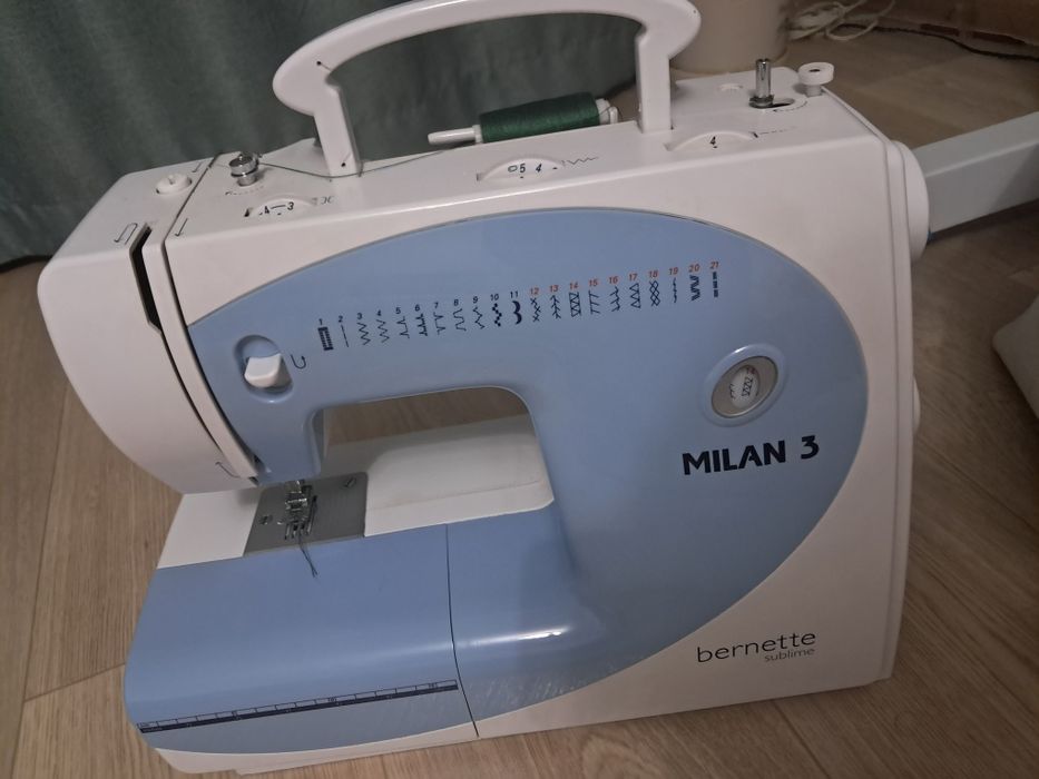 Продам швейную машину 10000тг