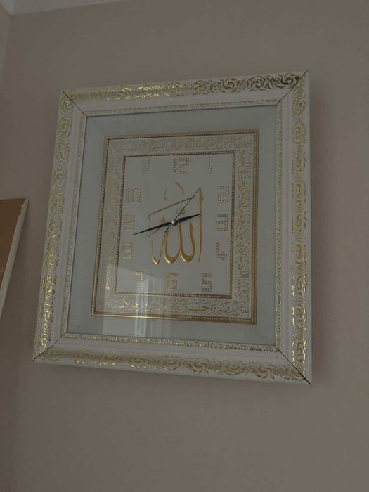 Продается настенные Часы