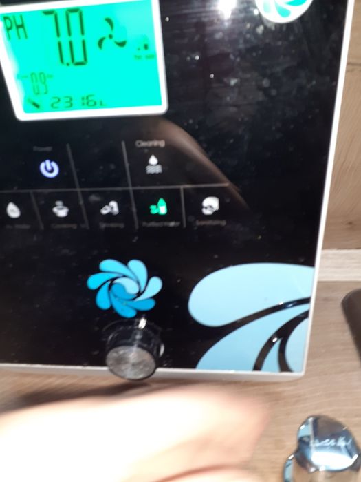 Йонизатор/Машина за алкална вода