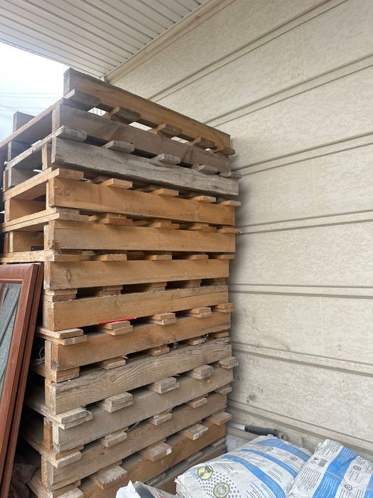 Палеты продам самовывозом