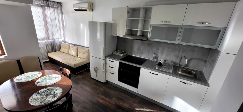 Дава се под наем Двустаен апартамент в Варна, Аспарухово - 55 кв.м за 450 € - Снимка #1