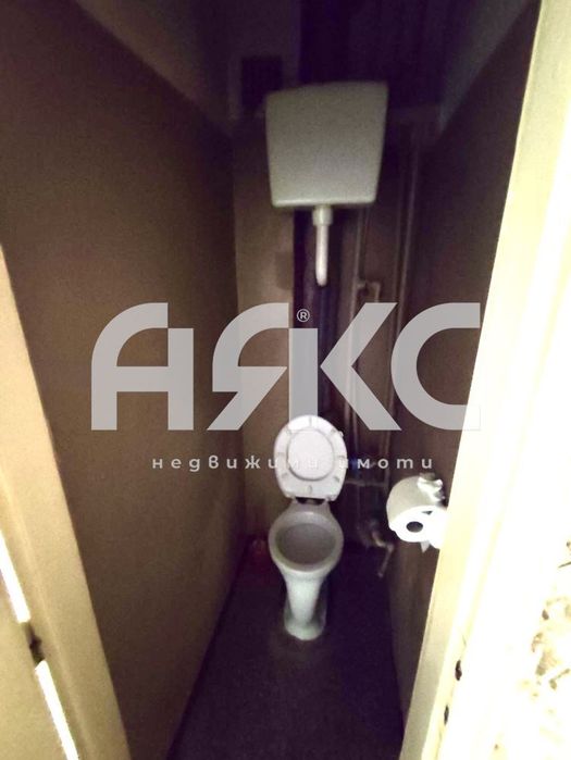 Продава се Двустаен апартамент в София, Свобода - 65 кв.м за 1059 €/кв.м - Снимка #5