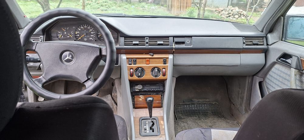 Продам Мерседес w124