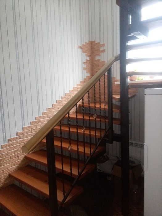 Продам 2-х  коттедж