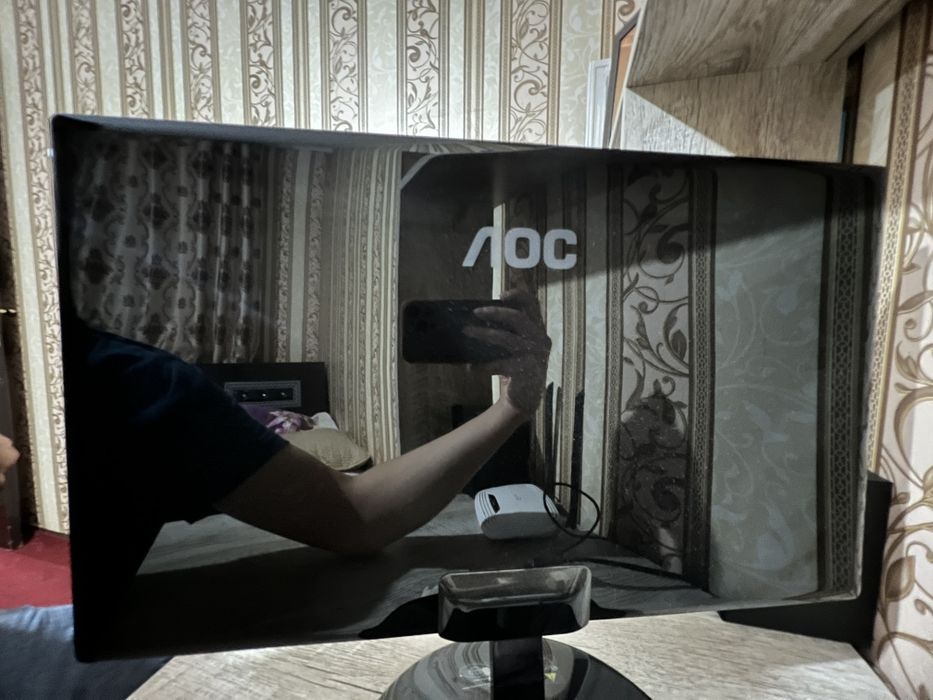Монитор для компьютера LOC 22''