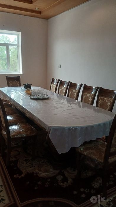 12 kishilik stol stul sotiladi