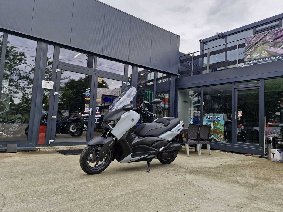 Yamaha XMax 125 TechMax nou - prin EST BIKE Campina