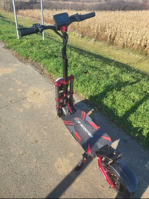 Vând E-Scooter electric Boyueda s5-11 cu asigurare făcută!!