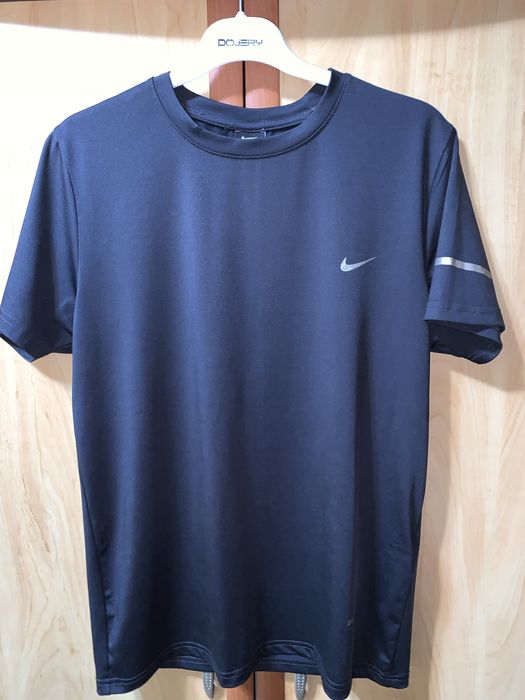 Nike DRI-FIT тениска