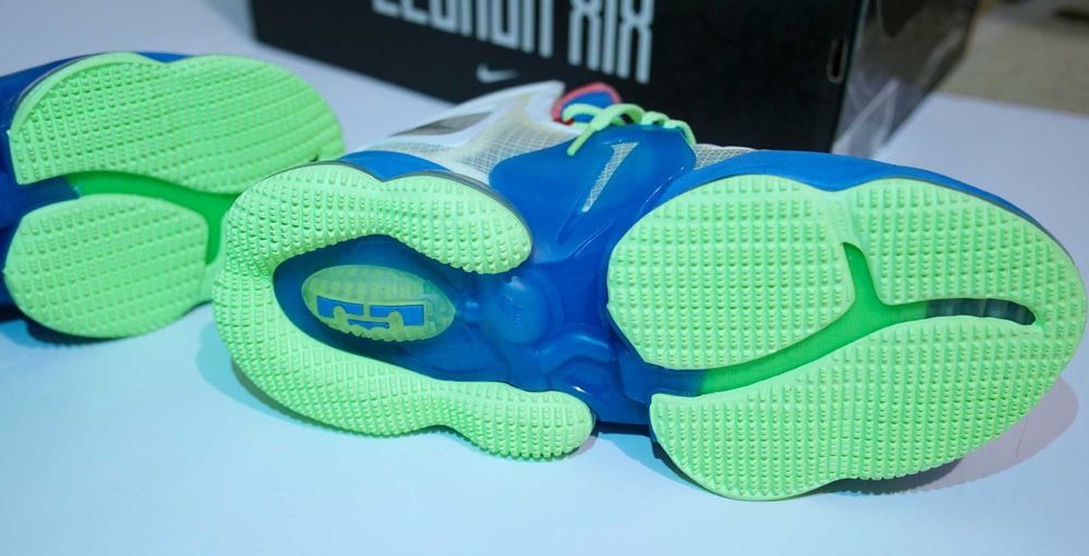 Nike LeBron 19 - 42.5 - pantofi baschet NOI originali - Air Max Zoom