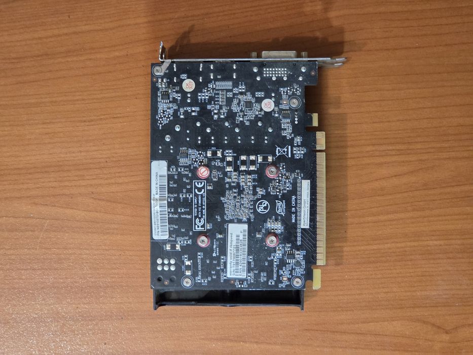 Gainward GTX 1050ti 4gb ddr5 128bit.