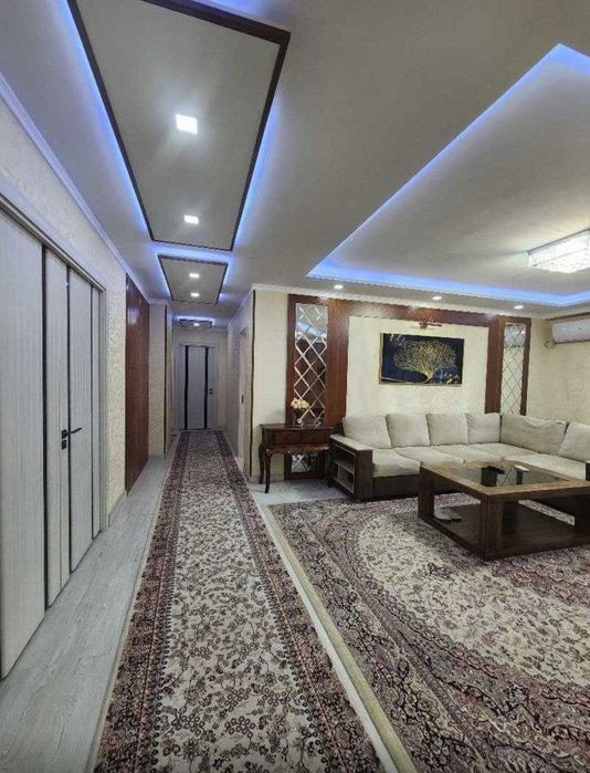 Сдаётся квартира в Яккасарайском районе**