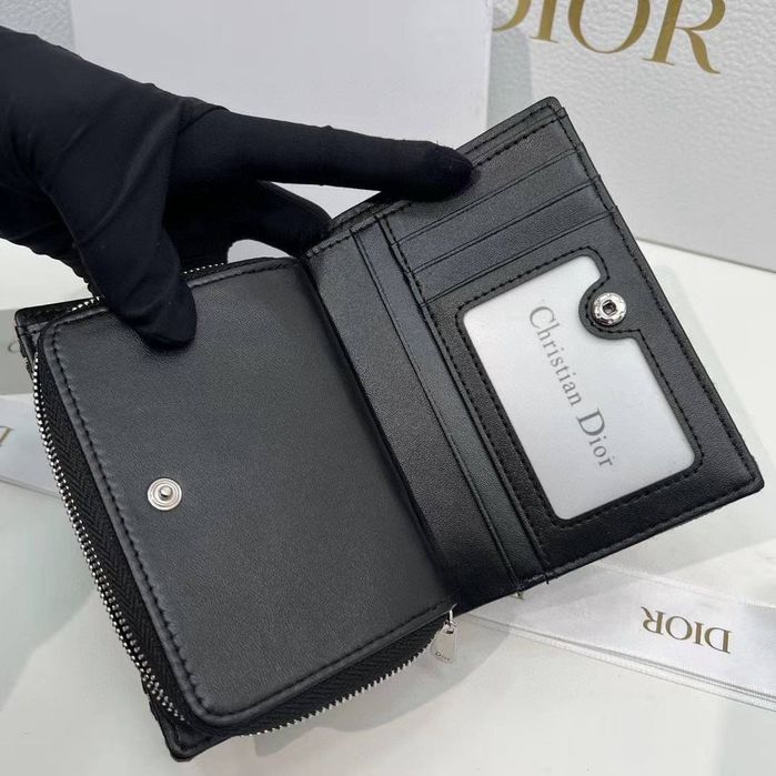 Протмоне на Chanel