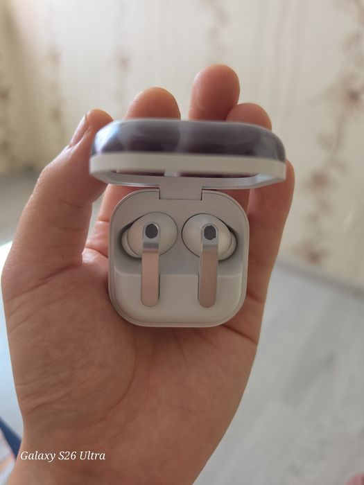 Galaxy buds 4 pro