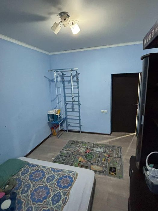 Частный дом с мебелью