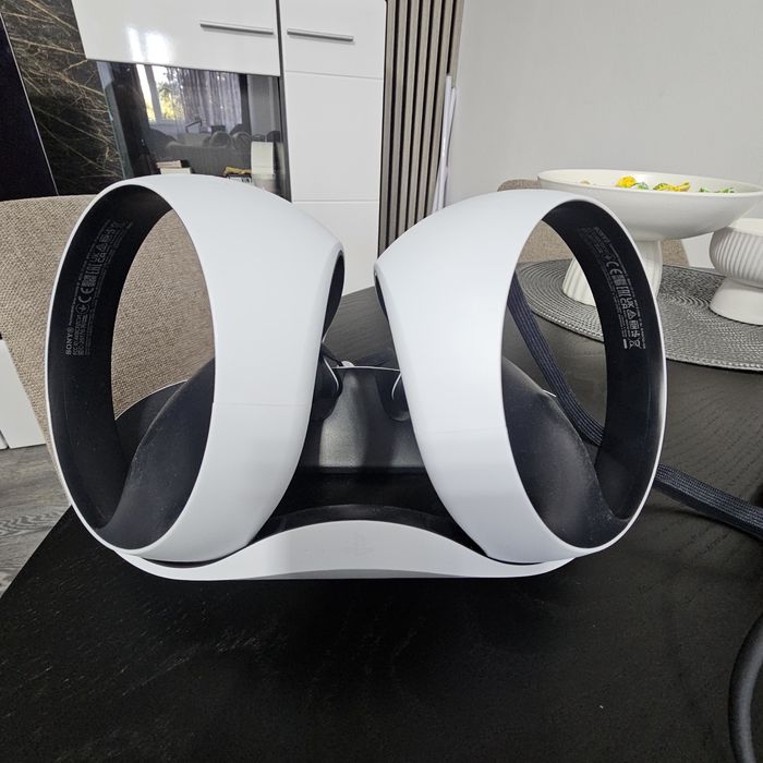 PlayStation Portal Remote Player + Ochelari VR Sony PlayStation VR2 (PSVR2) – Ca Noi / Complete