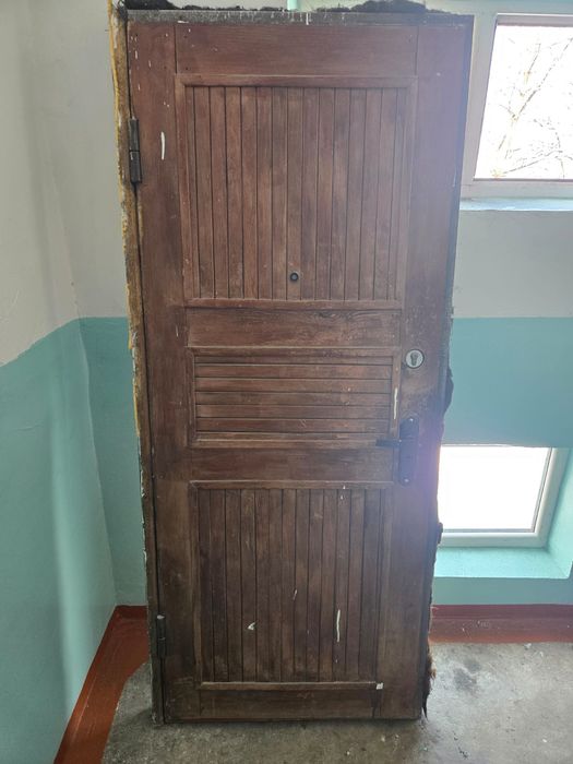 Продам дверь бу!