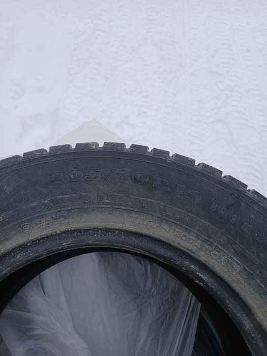 Резина   205/70/15