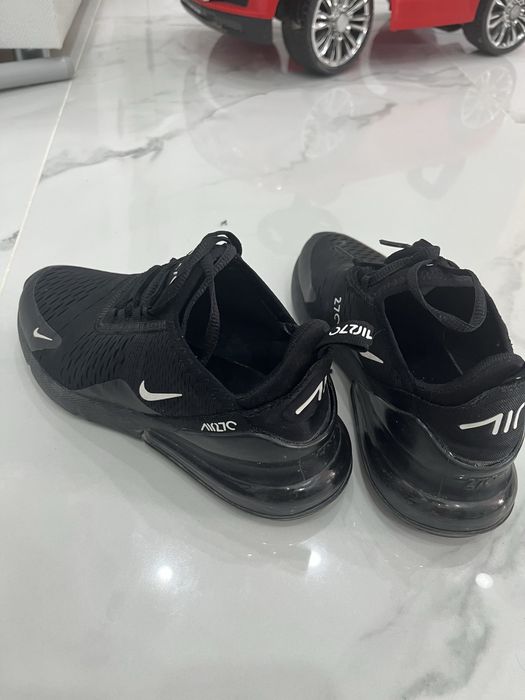 кроссовкий женский