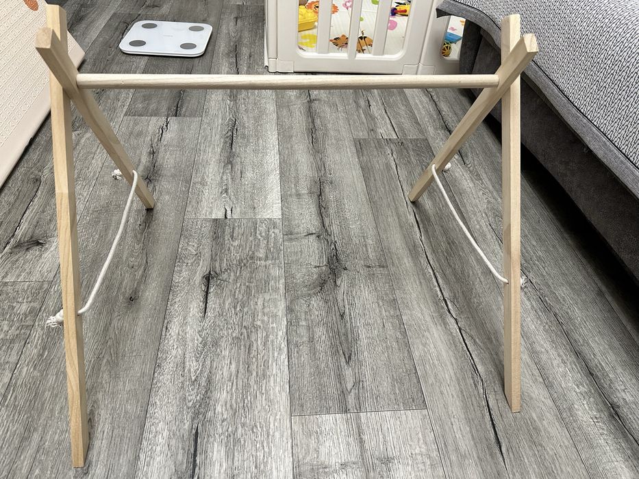 Стойка монтессори для малышей