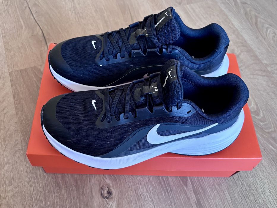 Дамски маратонки Nike