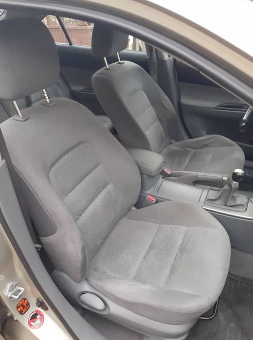 Mazda  6    2.0  бензин  2003 година 146 кс.