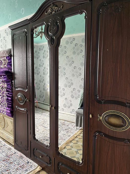 Продается шкаф и камодом