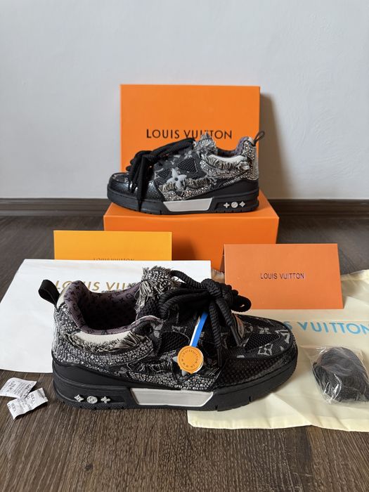 Louis Vuitton skate Swarovski