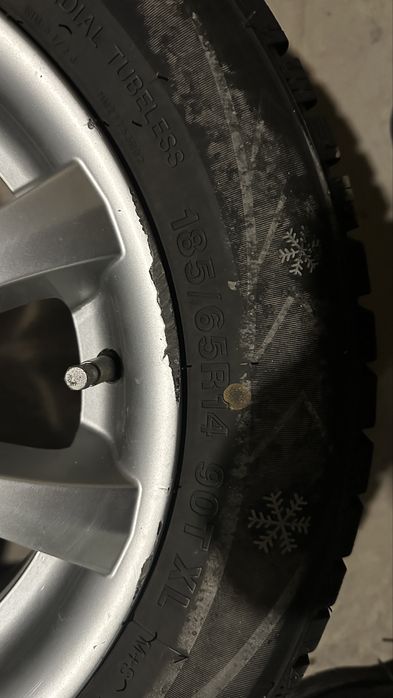 Продам зимнюю резину с дисками