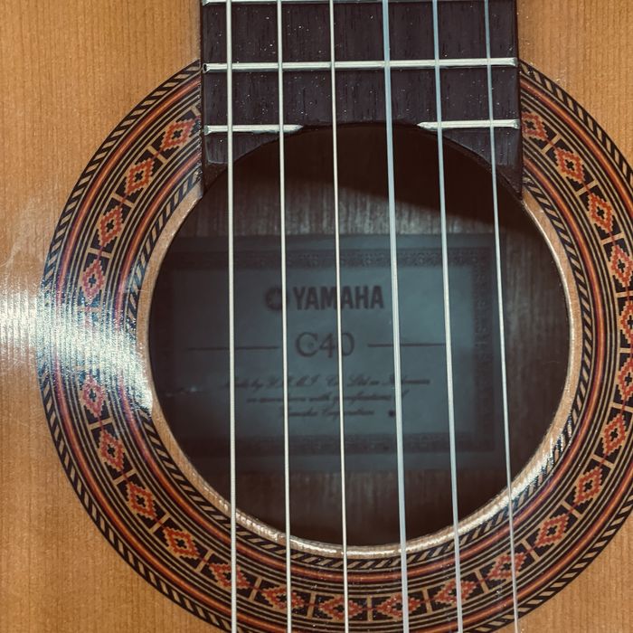 Гитара Yamaha c-40