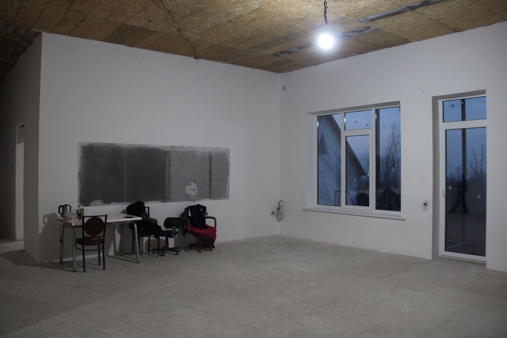 Дом с высокими потолками (4 метра)