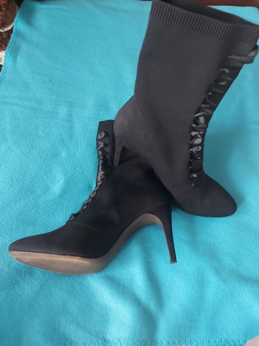 Vând botine Tamaris