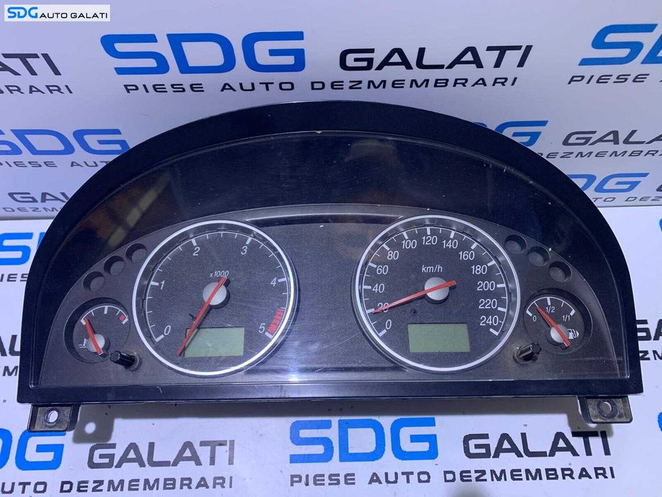 Ceas Ceasuri Cluster Instrumente Bord Ford Mondeo MK 3 2.0 TDCI 2000 - 2007 Cod 1S7F-10841 1S7F-10849-GE [2843]